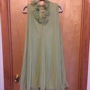 Vintage Gem! Ruffle Sleeveless Dress